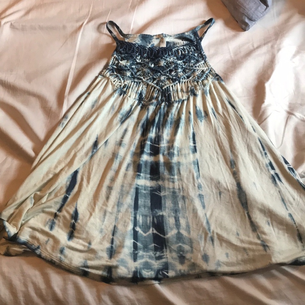 NWOT Tie-Dye Tulip Tank 🌷